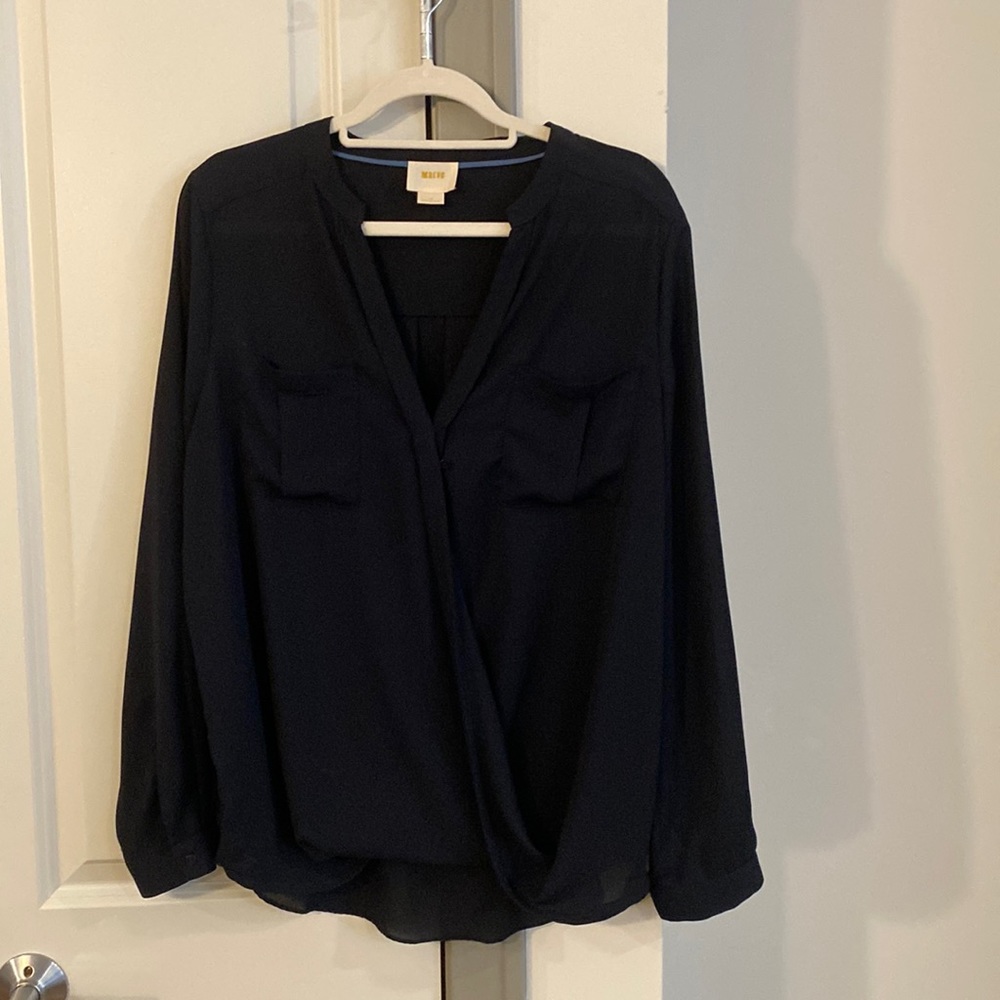 Anthropologie. Lovely navy top